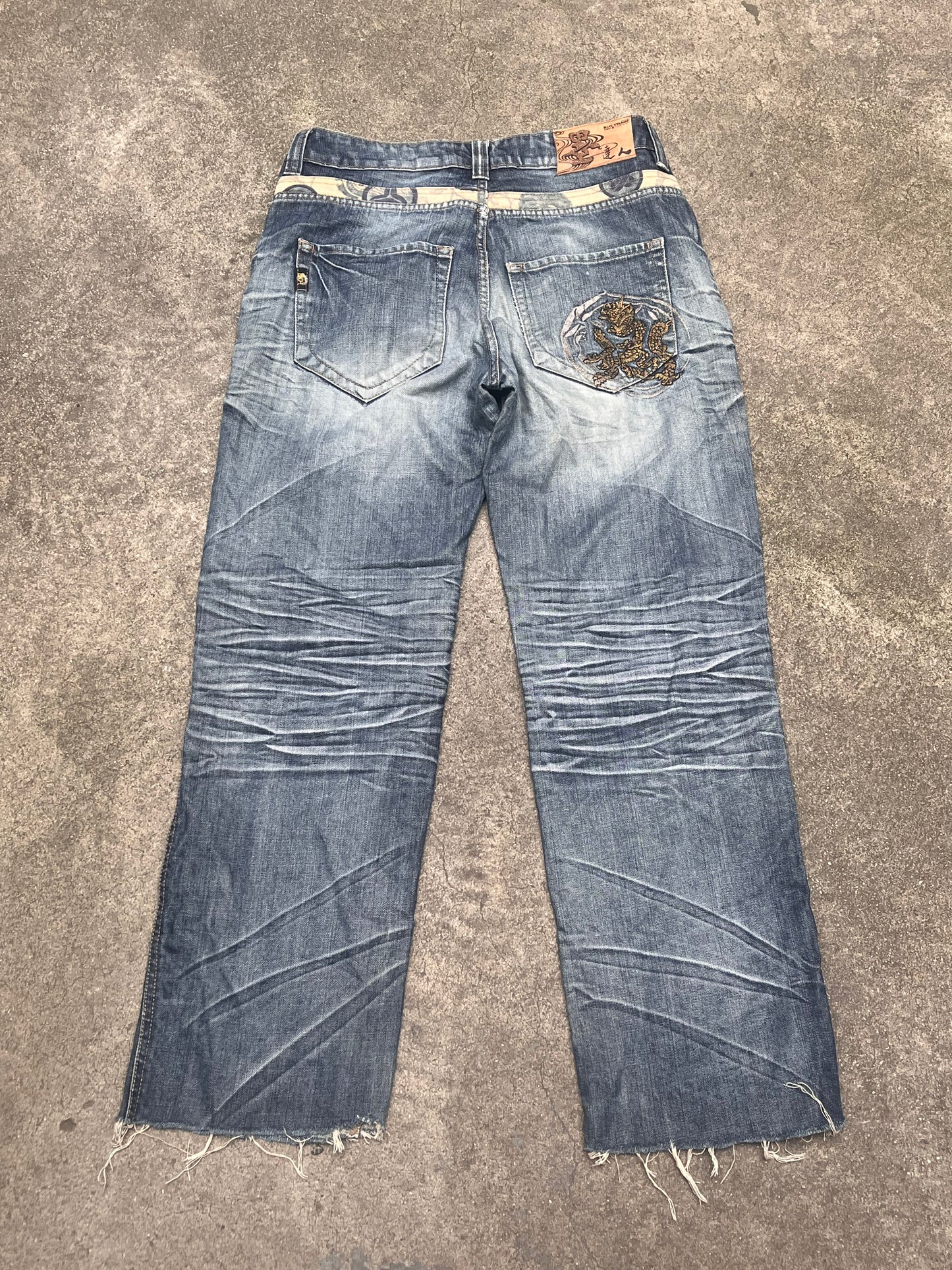 Big Train Osaka embroidered baggy jeans