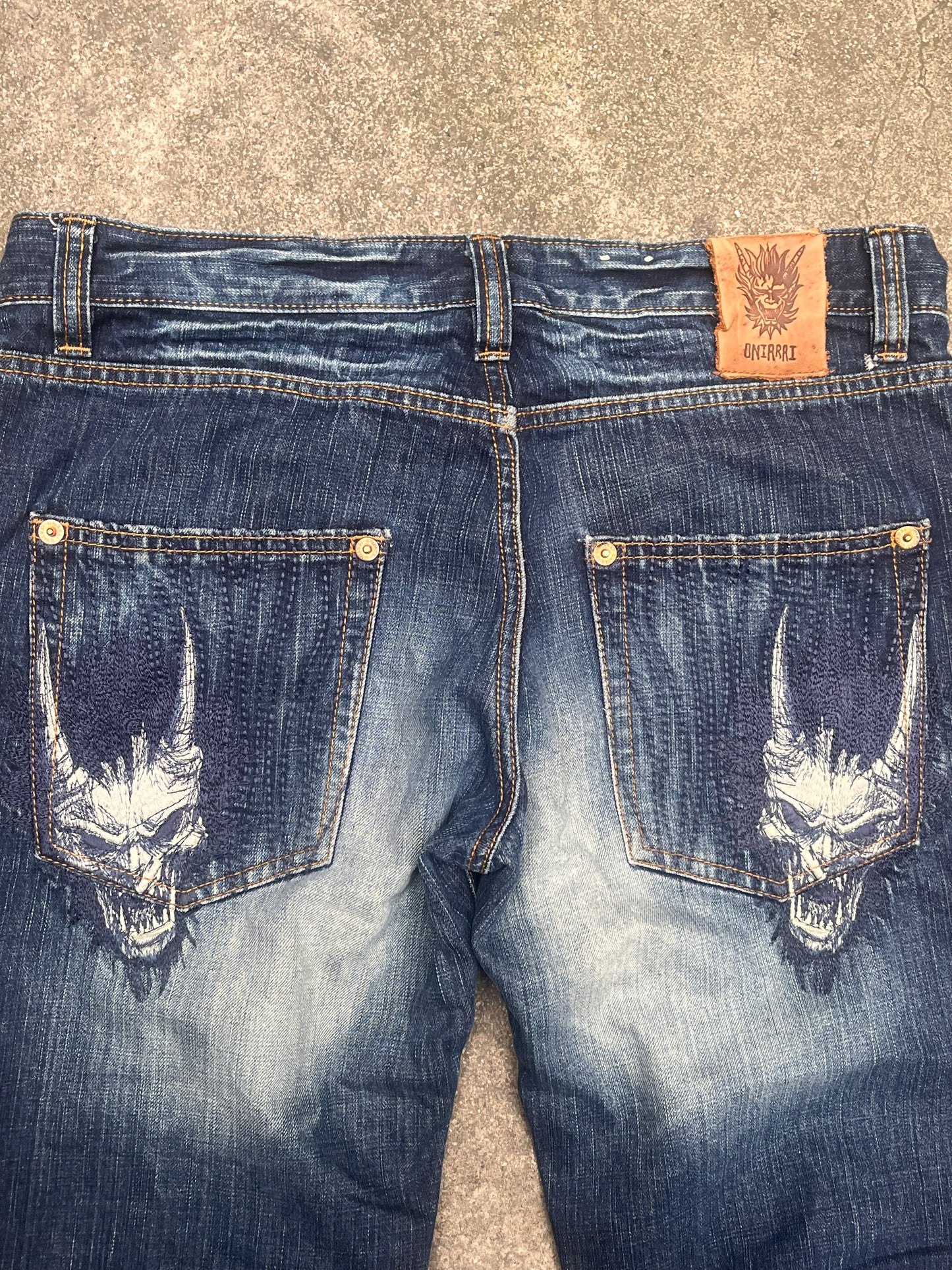 Oniarai Baggy demon embroidery jeans