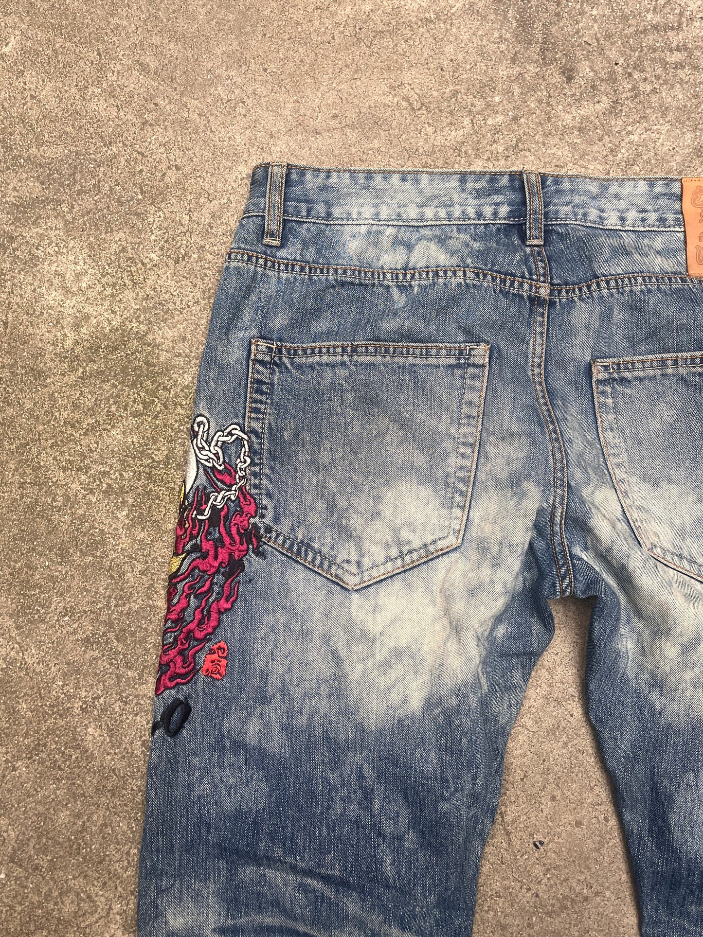 Jizo Bosatsu baggy embroidered Jeans