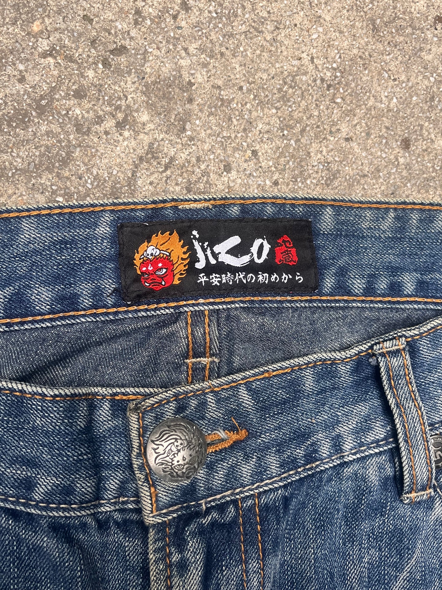 Jizo Bosatsu baggy embroidered Jeans