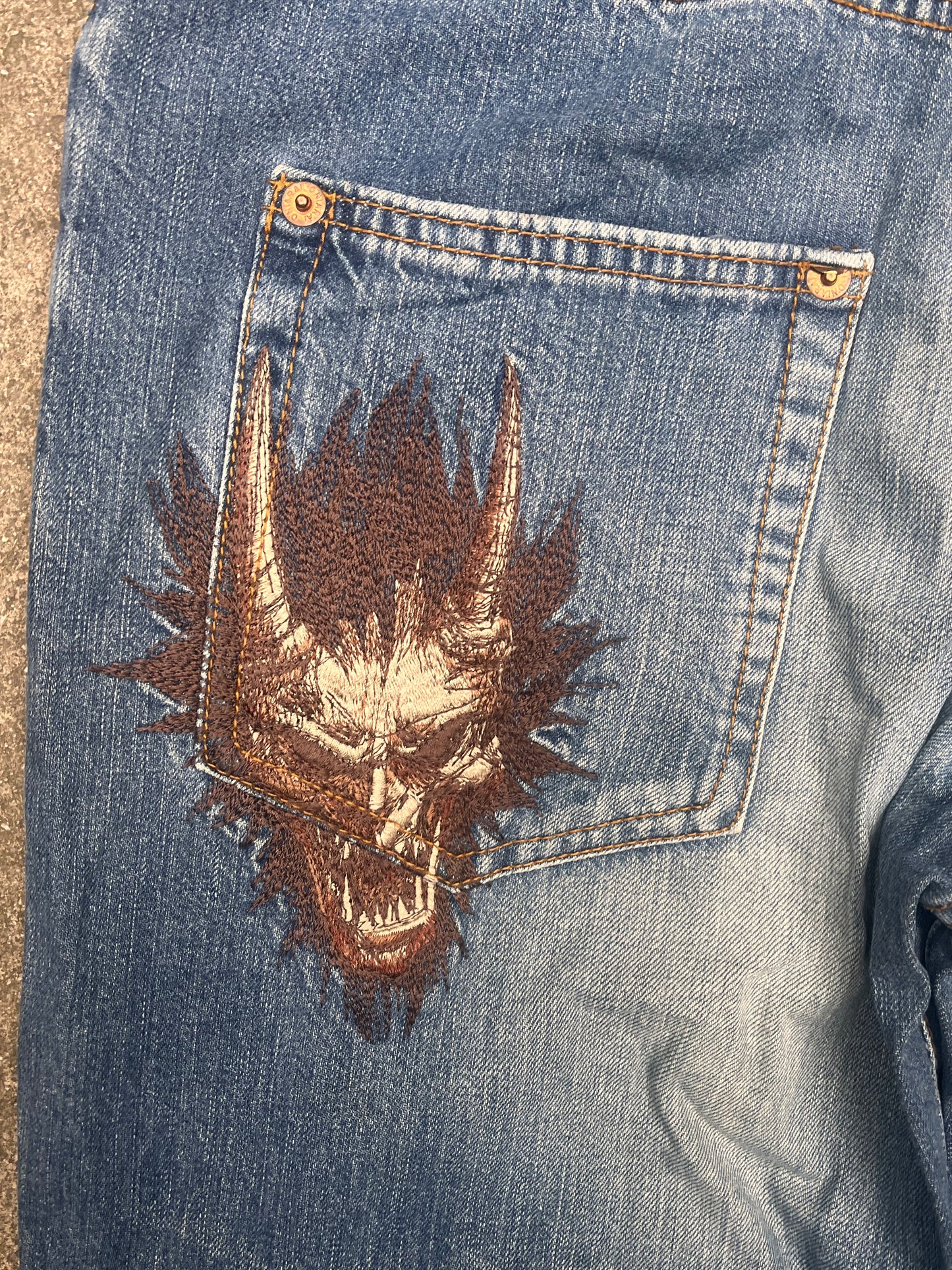 Super Wide and baggy oniarai demon jeans