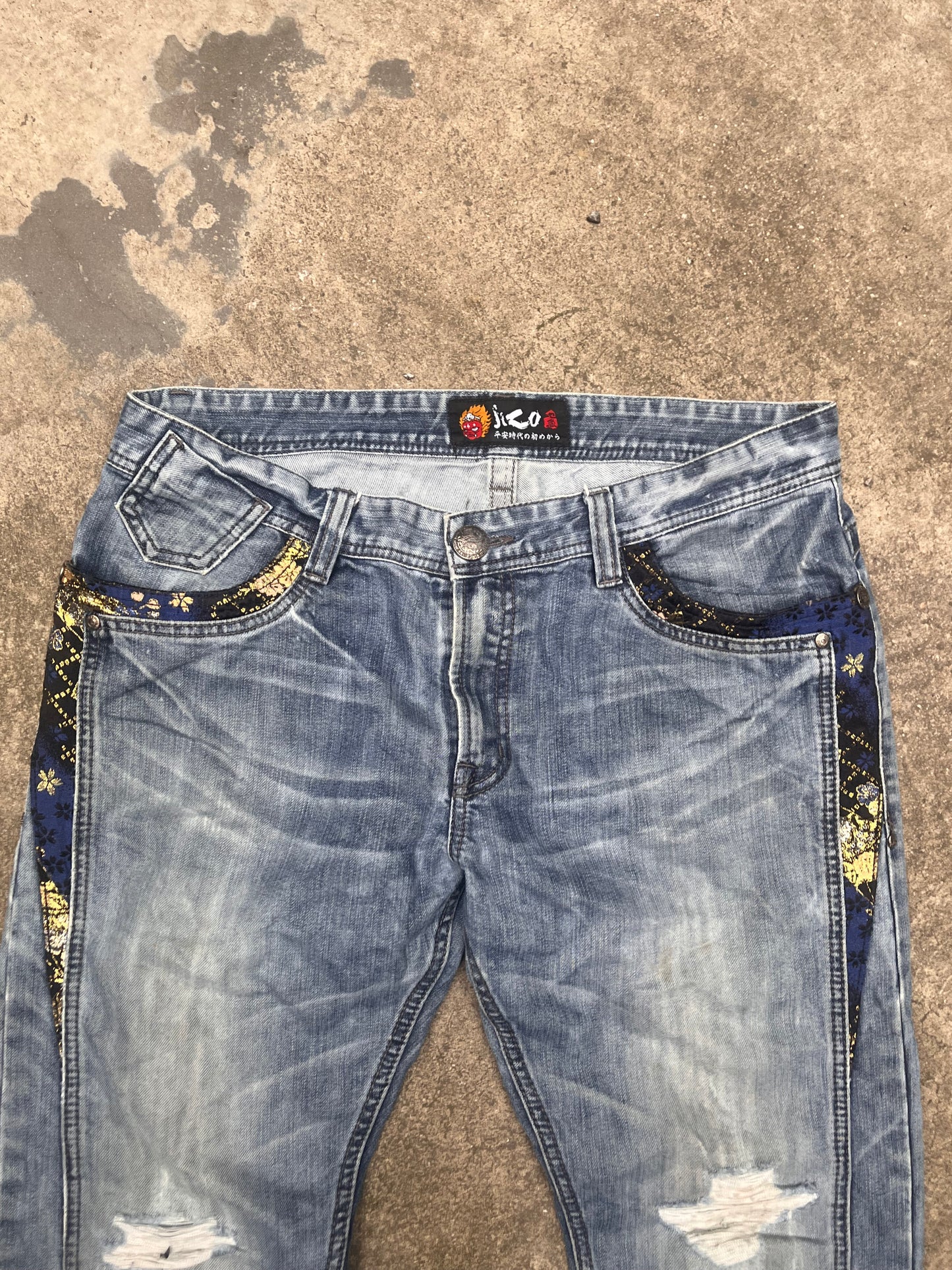 Jizo Bosatsu baggy embroidered denim